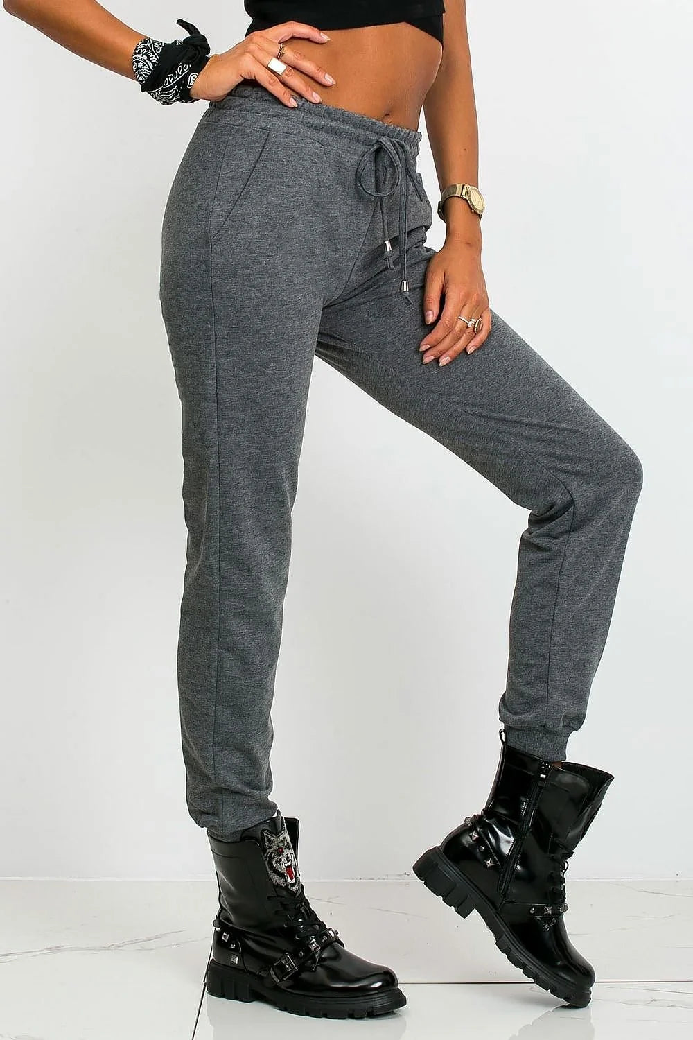 pantalon jogger femme slim beige camel molleton doux respirant taille mihaute elastique cordon coulissant poignets bordscotes poches metalliques