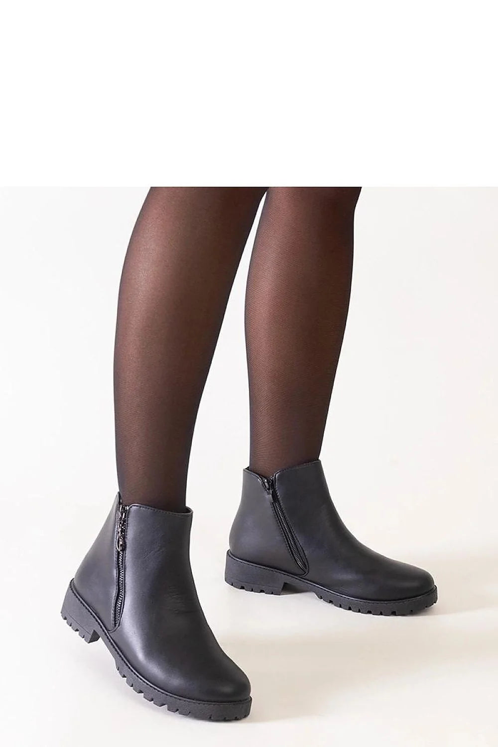 Bottines femmes urbain moderne épuré similicuir noir hauteur cheville fermeture éclair latérale isolation semelle caoutchouc cranté confort polyvalent hiver automne mode