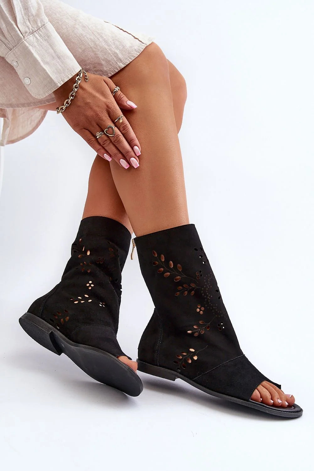 Bottines élégantes pour femmes design moderne cuir suédé motifs laser confortable style décontracté occasion spéciale mode été