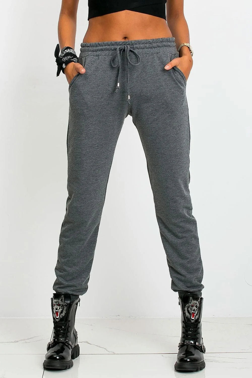 pantalon jogger femme slim beige camel molleton doux respirant taille mihaute elastique cordon coulissant poignets bordscotes poches metalliques