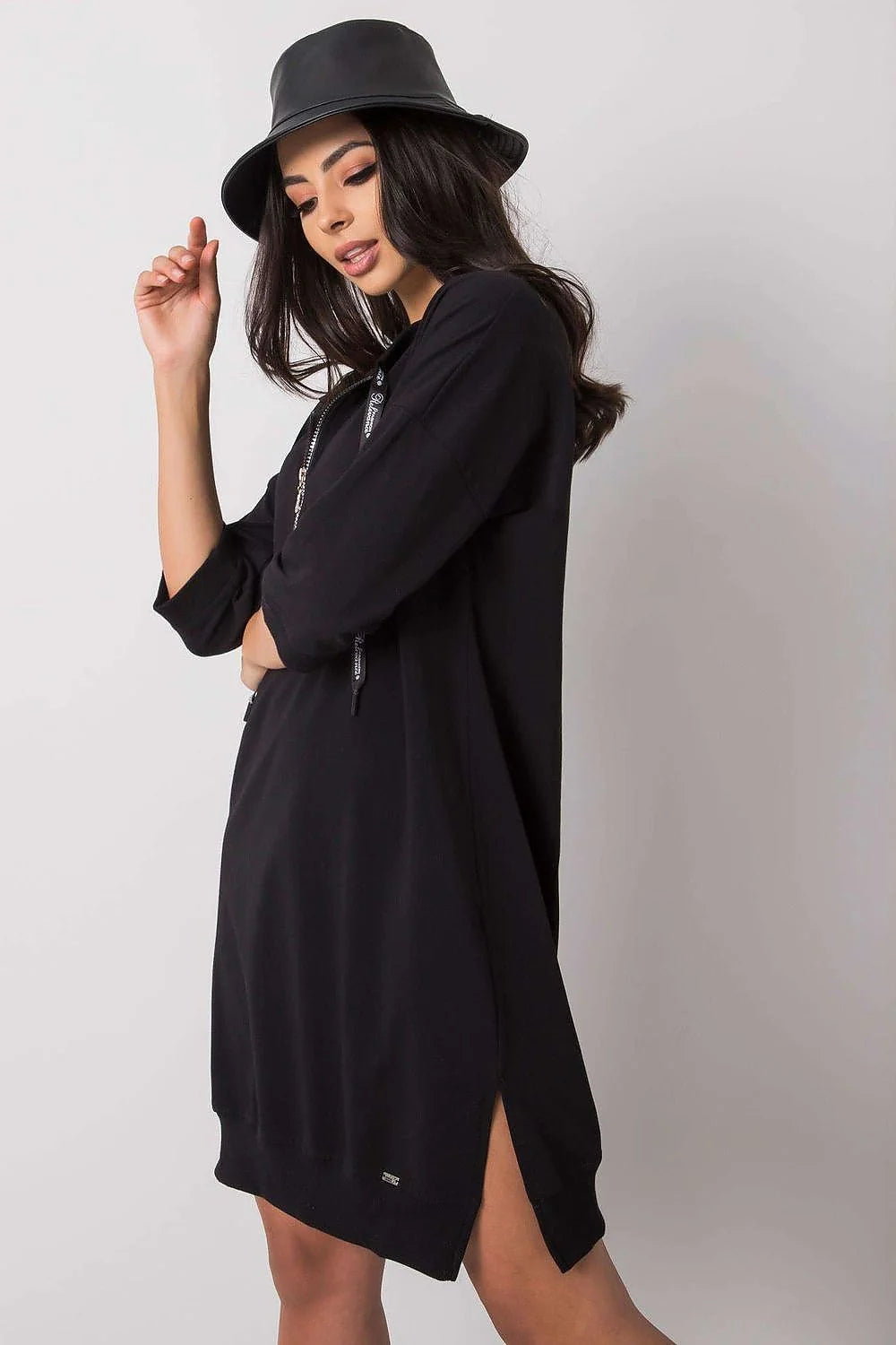 robe casual femme taupe coton elasthanne manches trois quarts fentes latérales coupe loose oversize cordon noir amovible bords côtes