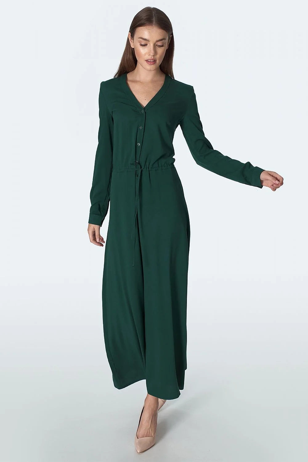 robe soirée longue manches longues vert sapin viscose fluide tombé mat boutonnée frontale ceinture intégrée taille cintrée élégante raffinée glamour