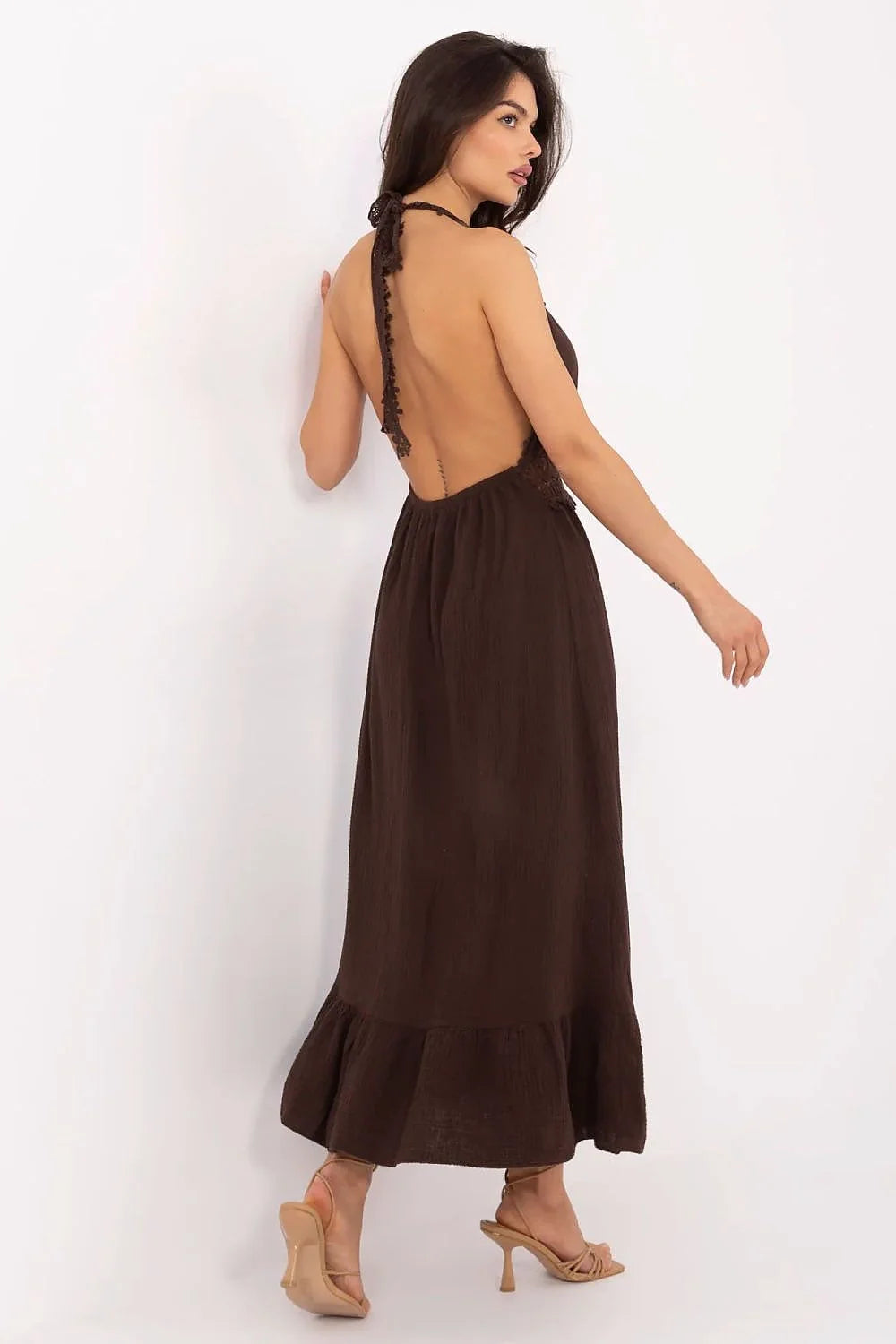 robe bohème longue maxi marron chocolat coton léger fluide dentelle broderie colV plongeant fines bretelles taille cintrée ceinture élastique volanté