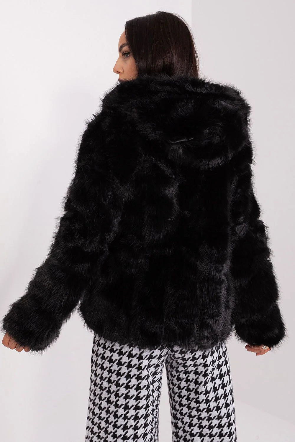 Veste en fourrure synthétique pour femme, ample, courte, capuche, poches latérales, noir, occasionnels et spéciaux, doublée, matelassée, luxueuse, chic, hiver