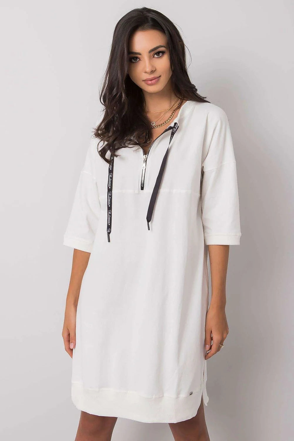 robe casual femme taupe coton elasthanne manches trois quarts fentes latérales coupe loose oversize cordon noir amovible bords côtes