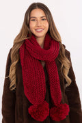 écharpe longue grosse maille rouge profond tricot épais moelleux acrylique confortable doux enveloppant pompons grands stylée hivernale