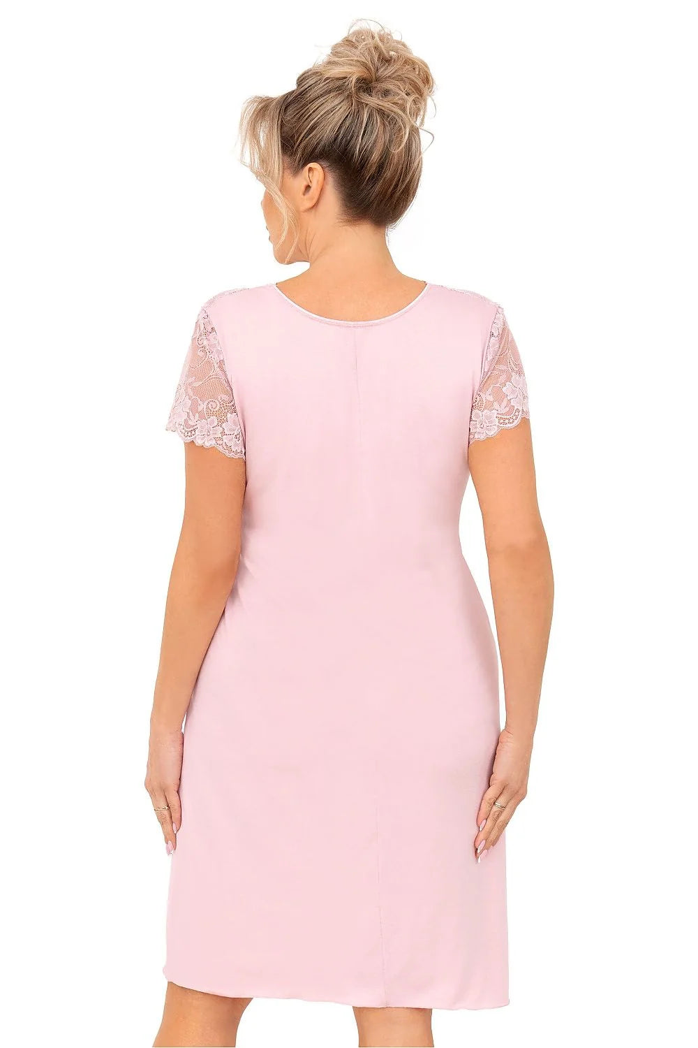 Chemise de nuit élégante taille plus femme dentelle rose pâle manches courtes décolleté en V confortable