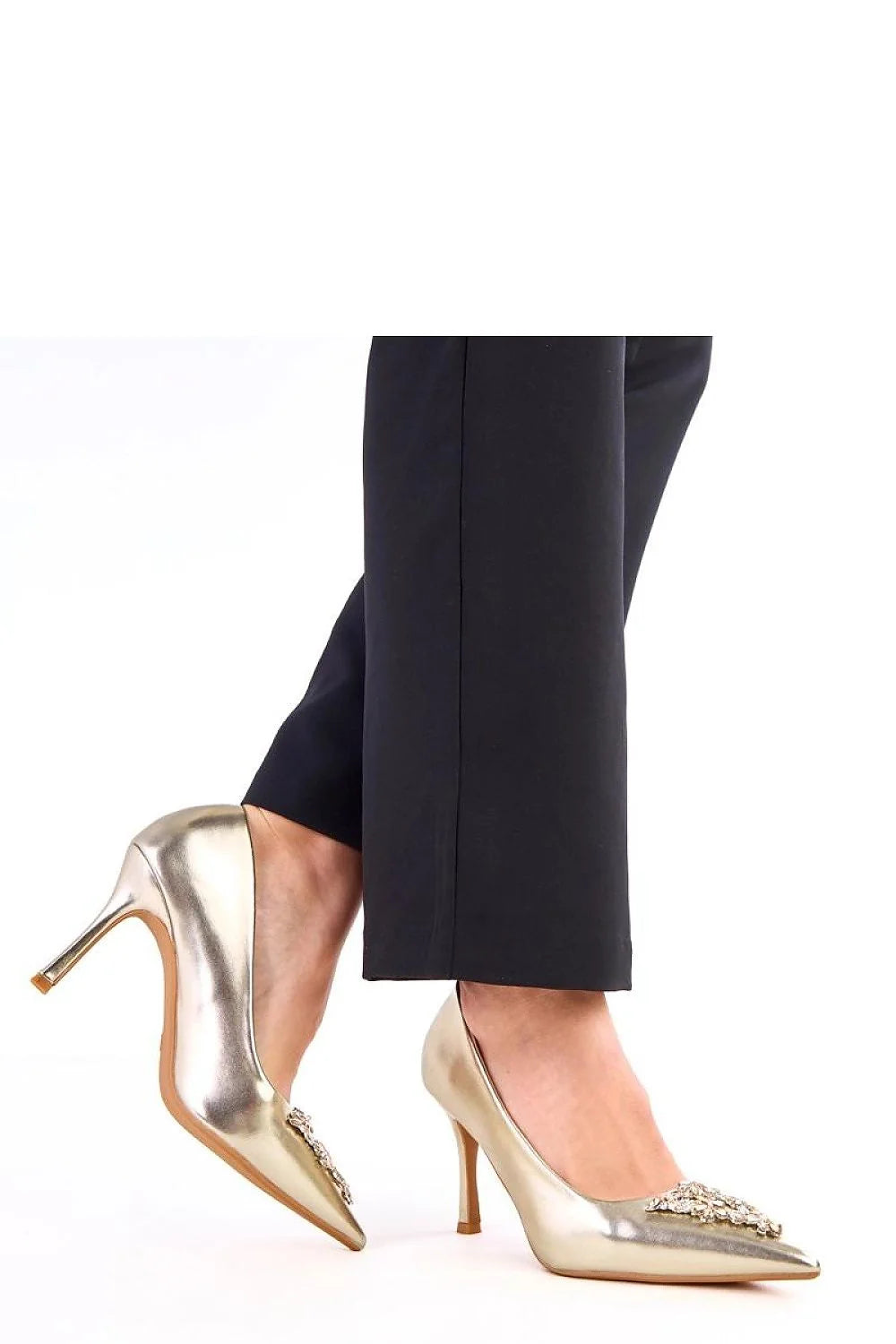 escarpins femme cuir écologique verni métallisé doré bout pointu talon aiguille neuf centimètres strass subtils bijou cristal beige soirée élégant