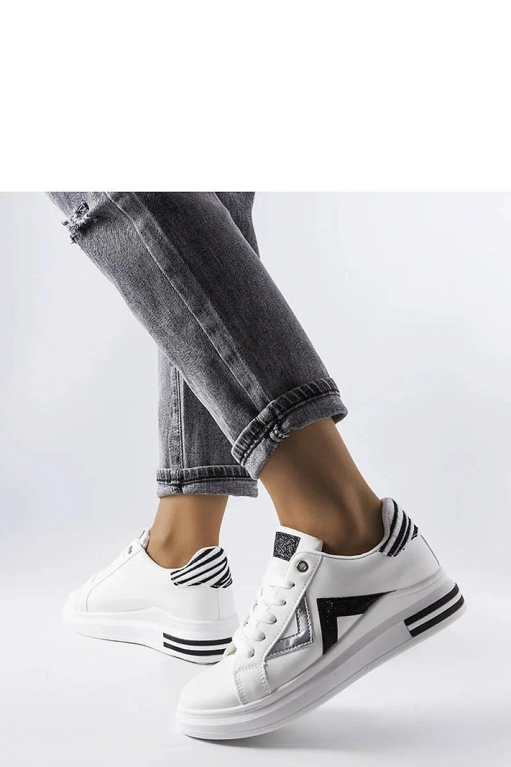 baskets Monty blanches noires plateforme basses femme urbaines sportives confortables semelle épaisse amorti adhérence lacets maintien argentés scintillantes synthétique durable