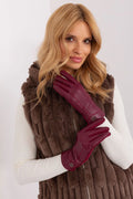 Gants élégants isolés pour femmes en polyuréthane et polyester, rouge bordeaux, design classique, bouton métallique, manchons ajustés, style intemporel, mode automne-hiver
