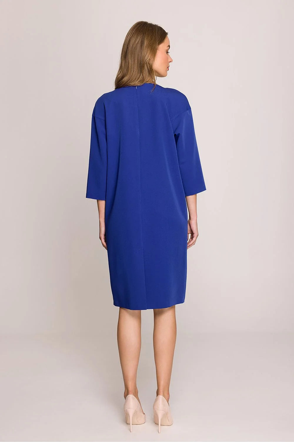 Robe de jour Stylove bleu cobalt vif coupe droite manches trois-quarts décolleté subtil fermeture éclair dissimulée femme