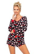 Pyjama femme motifs festifs noir et rouge manches longues shorts élastiques détails élégants style confortable