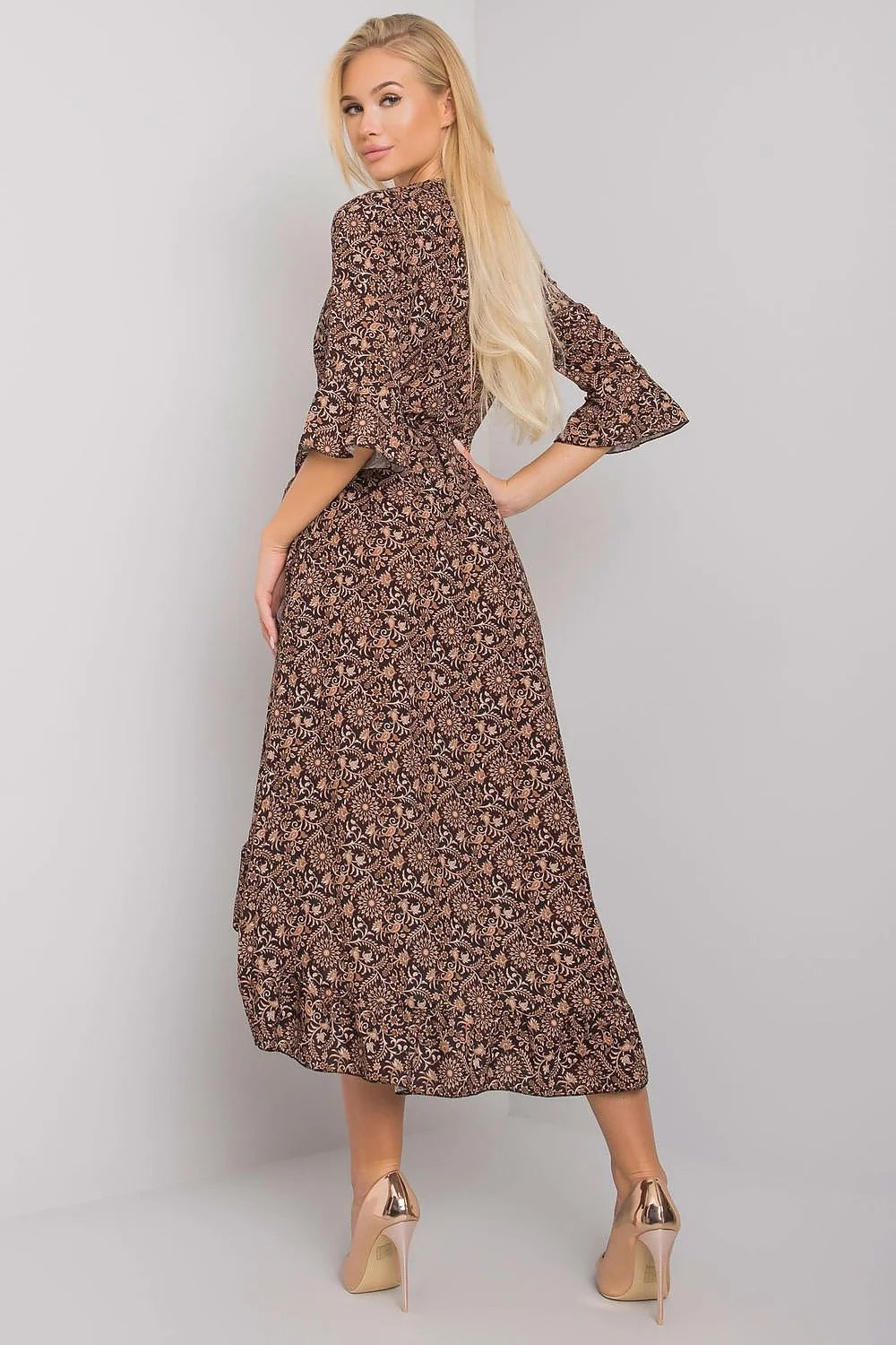 robe femme boho cache coeur décolleté plongeant manches trois quarts volants asymétrique ourlet ceinture nouée latérale imprimé floral brun noir