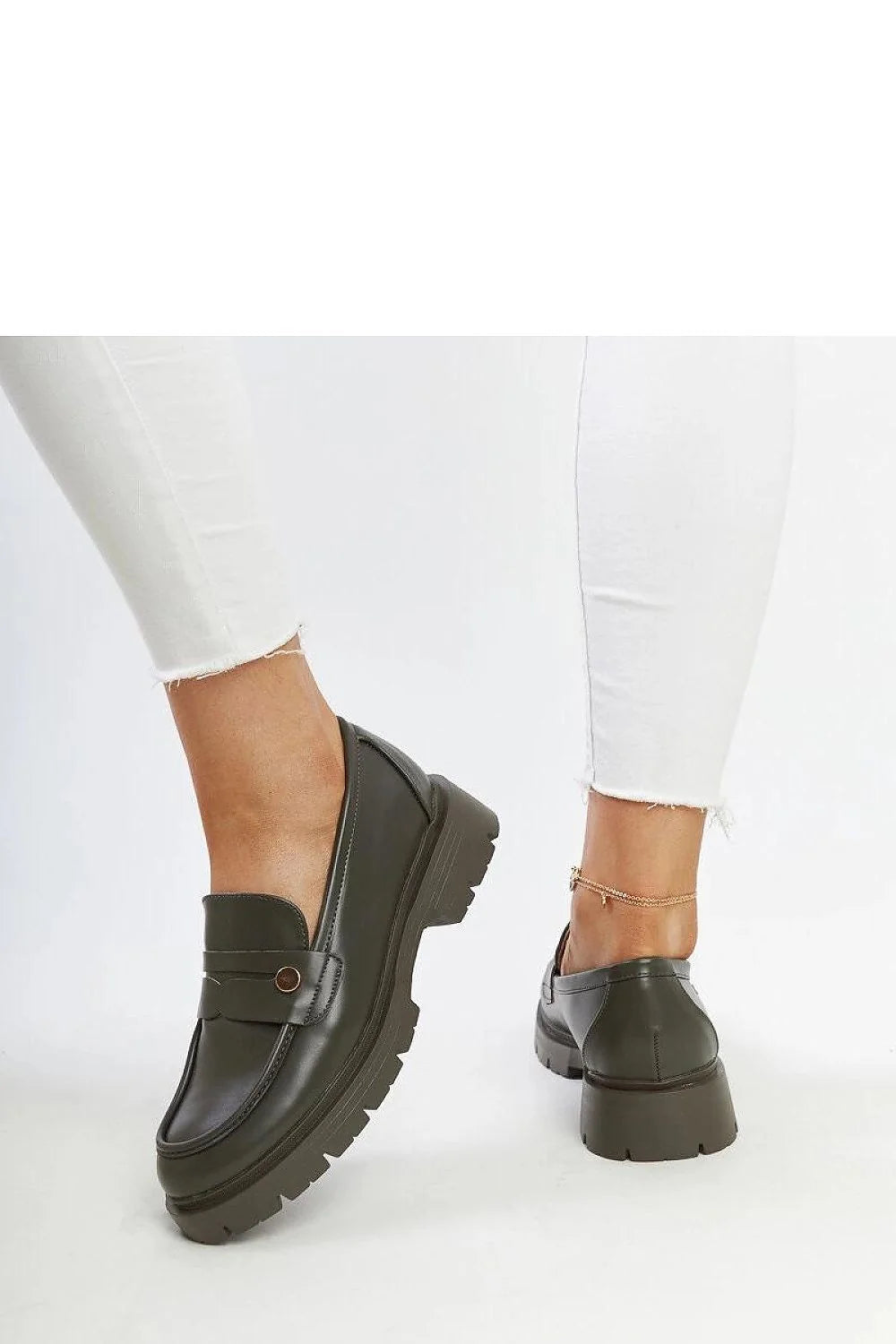 Mocassins femmes élégance confort cuir simili vert olive profond design moderne bout arrondi semelle épaisse crantée charme cœur