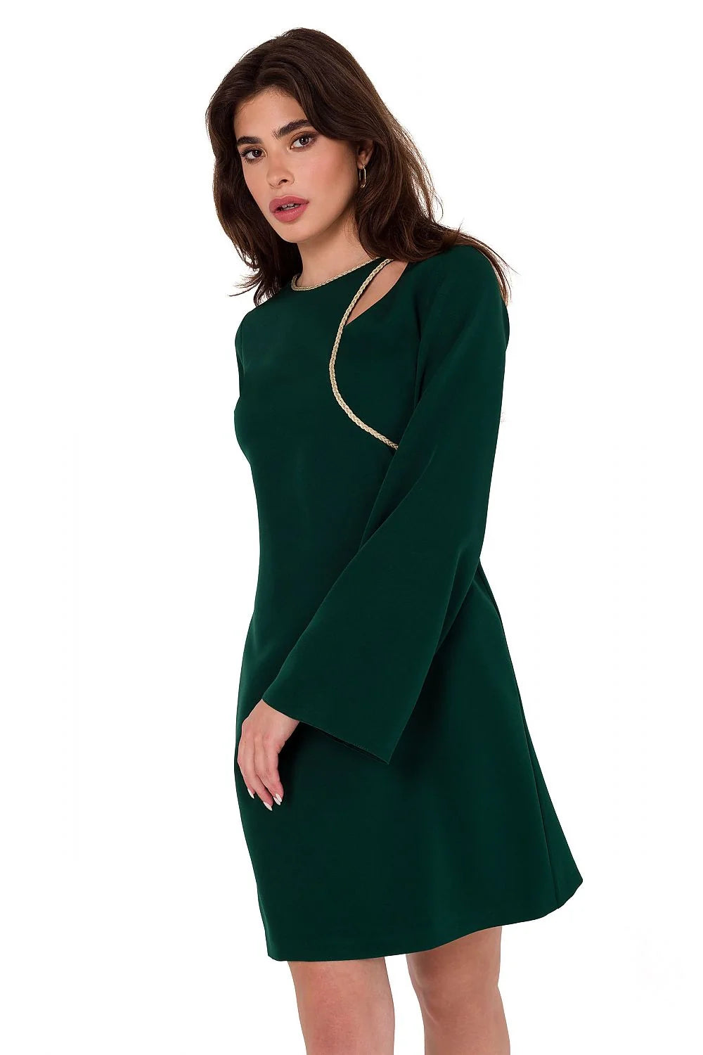 Robe de cocktail élégante couleur verte manches longues col rond chaîne dorée femmes soirée