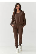 survêtement femme chocolat molleton sweat oversize col rond broderie discrète jogging taille élastique poches latérales resserré fuselée confort