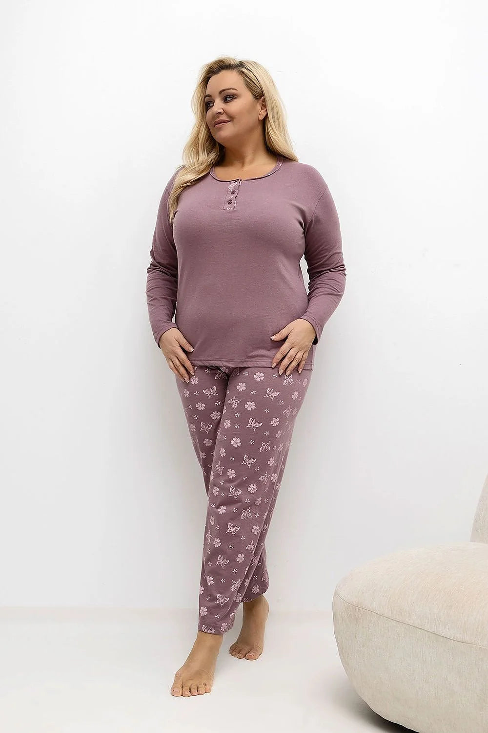 pyjama femme grande taille deux pièces haut manches longues col rond trois boutons pantalon droit élastique imprimé papillons fleurs coton