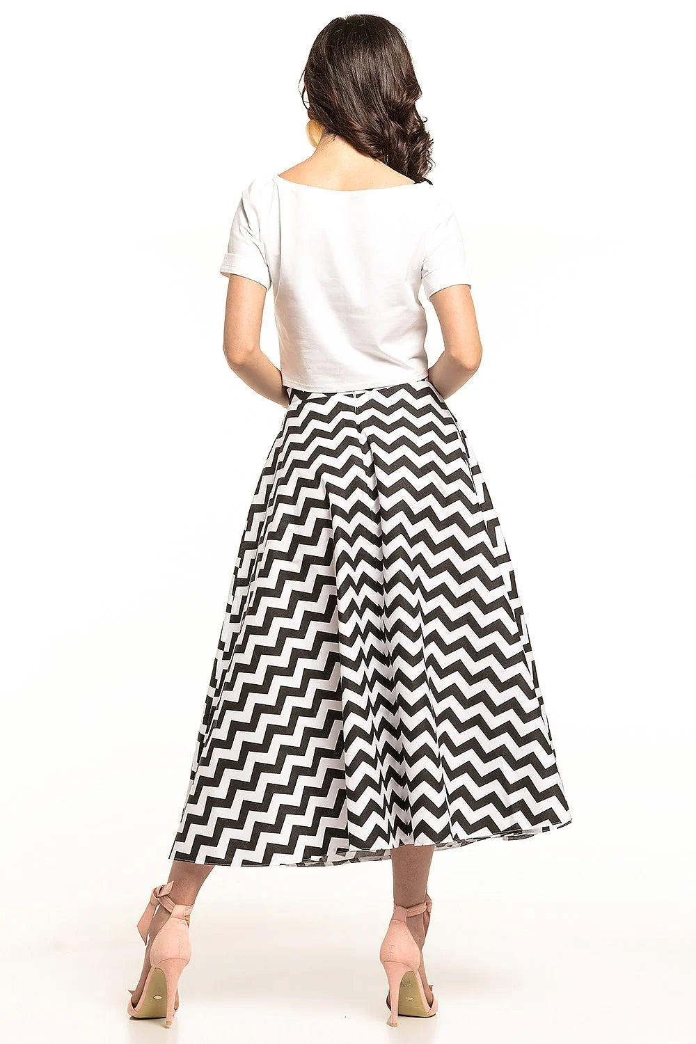 Jupe longue en coton style années 50 élégante évasée à chevrons noir blanc femme moderne