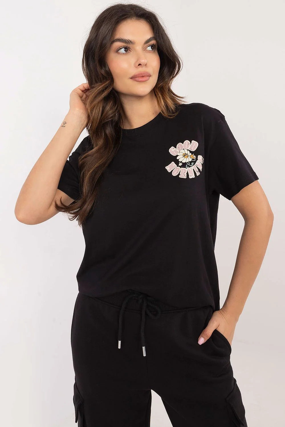 T-shirt femme moderne subtil design floral édition limitée coupe ajustée coton 100% manches courtes col rond