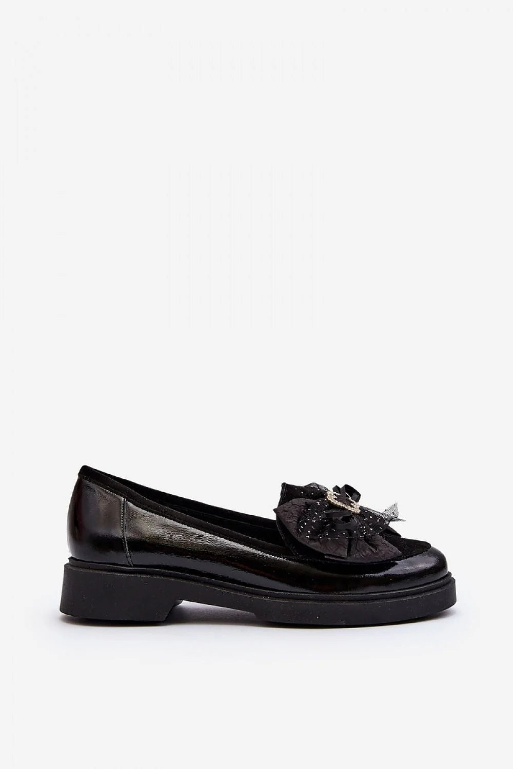 Mocassins élégants pour femmes en cuir naturel design raffiné nœud métallique semelle confortable talon plat mode printemps été