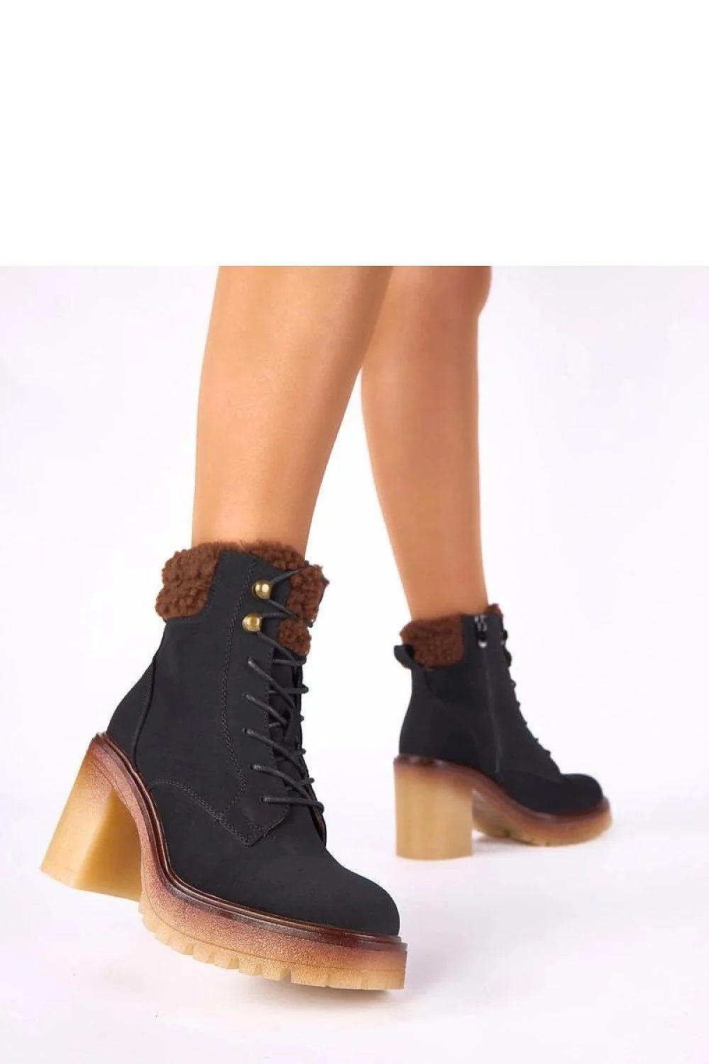 bottines noires fourrure tige Alona Gemre femme montantes lacets chunky faux daim zip latéral semelle plateforme crantée talon bloc confortable
