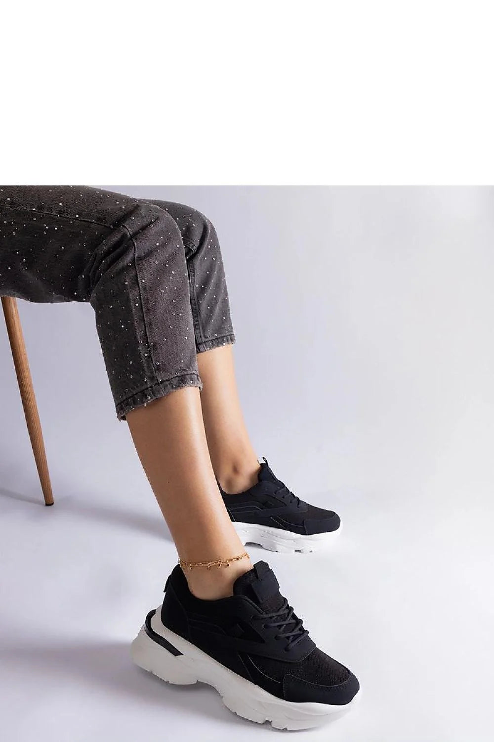 baskets Solea femme noir semelle épaisse blanche chunky sportives urbaines confortables écologiques mesh respirant simili cuir matelassé talon renforcé