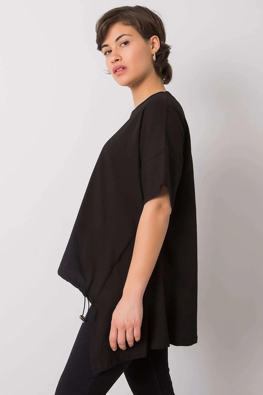 T-shirt femme design moderne minimaliste coupe ample manches courtes col rond coton 100% noir uni notre Rue Paris