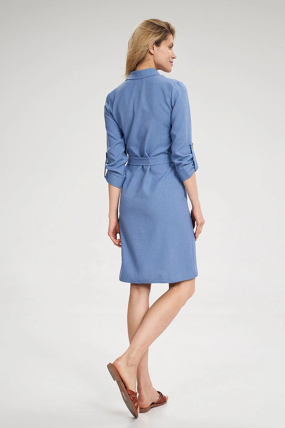 Robe-chemise polyester élégante décontractée bleu clair manches retroussables ceinture ajustable boutons bois femme chic