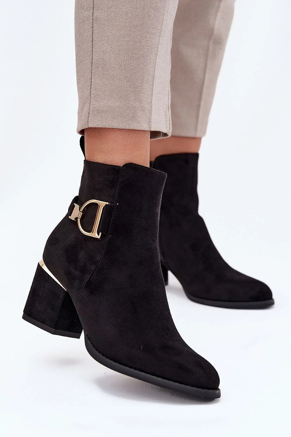 bottines femme cheville daim écologique noir talon colonne 7cm bout amande fermeture éclair doublure douce chaude confortable boucle latérale dorée