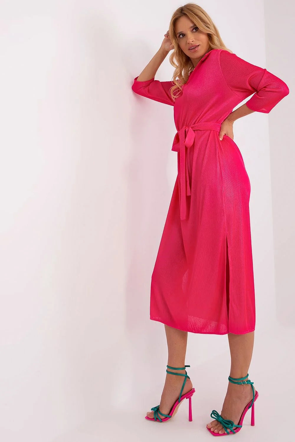 Robe de jour Lakerta, style élégant, manches 3/4, encolure V, tissu côtelé, coton 50%, polyester 45%