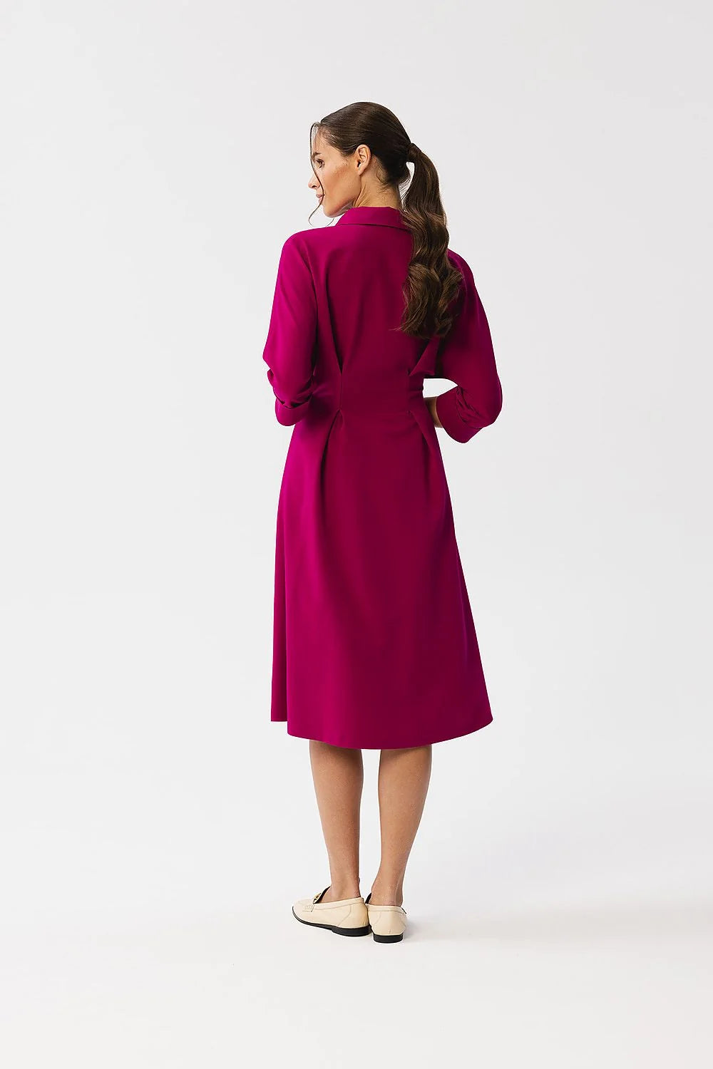 Robe de jour élégante Style chemisier Col classique Fermeture à boutons Manches 3/4 Cuffs relevés Taille cintrée Fente A-line Tissu polyester-coton Fuchsia vif Femme