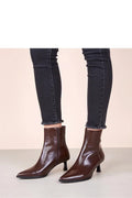 bottines brunes talons forme canard Mordi Gemre élégantes confortables cuir synthétique cheville fermeture latérale pointu profilé élancée brillante intemporelles