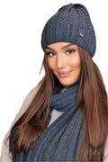 Ensemble bonnet écharpe tricot femme maille torsadée couleur gris bleu laine doublure polaire design moderne intemporel