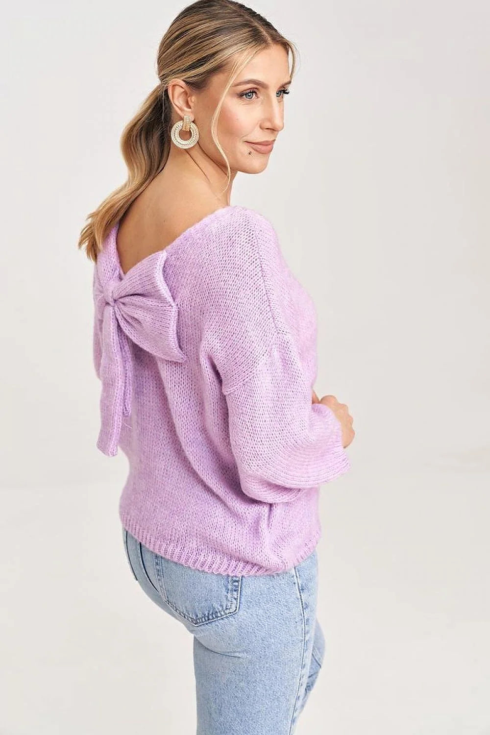 Pullover femme design simple moderne coupe ample manches longues encolure ronde couleur lavande matières douces