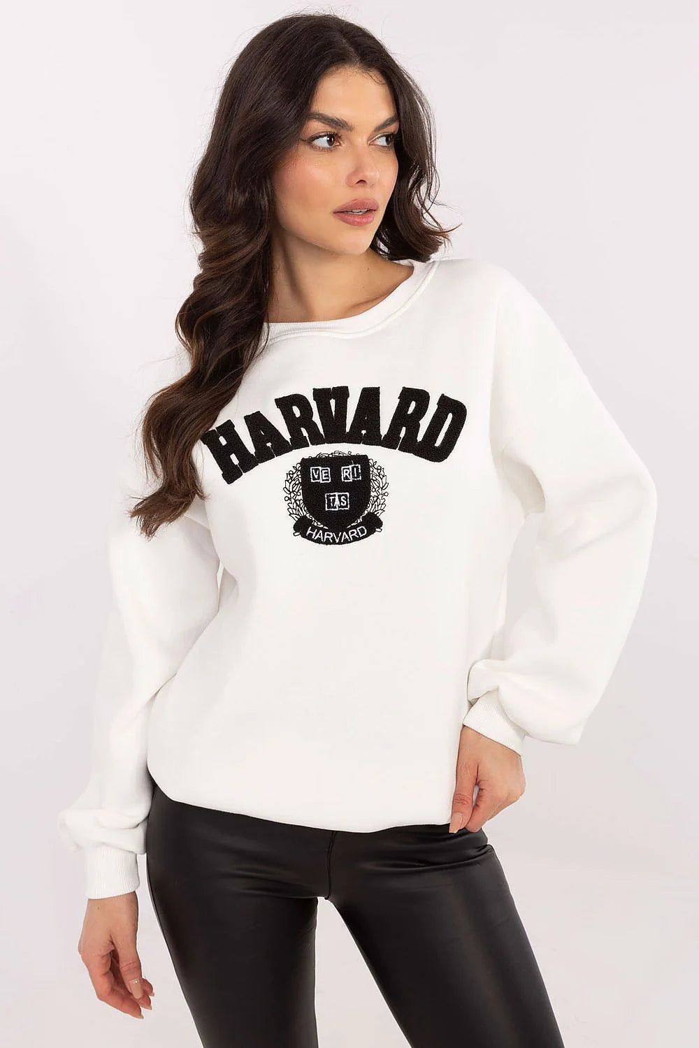 Sweatshirt Harvard brodé blanc manches longues col rond femmes tendance casual