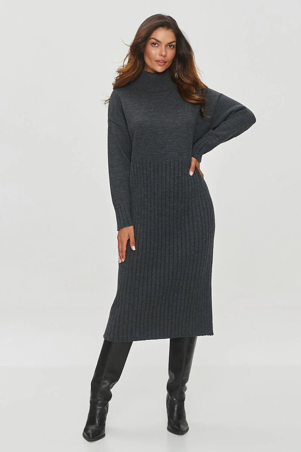 Robe pull maille Makadamia gris foncé col montant longueur mi-mollet maille côtelée femme