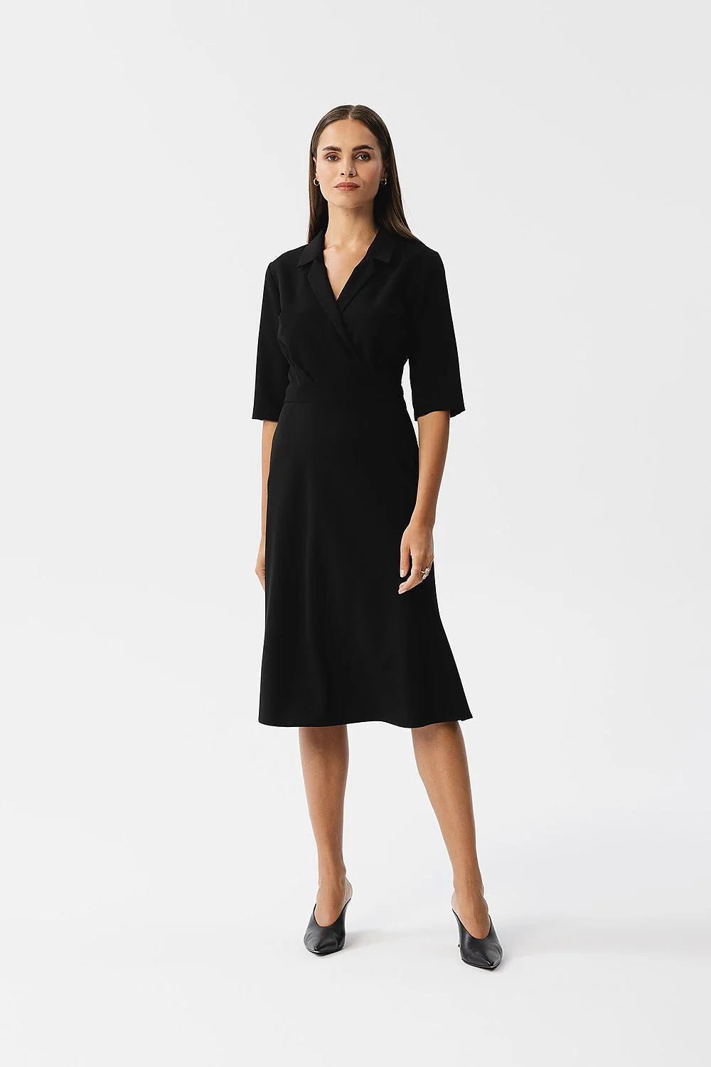 Robe élégante noire pour femme style classique A-line manches trois-quarts col cranté occasion professionnelle