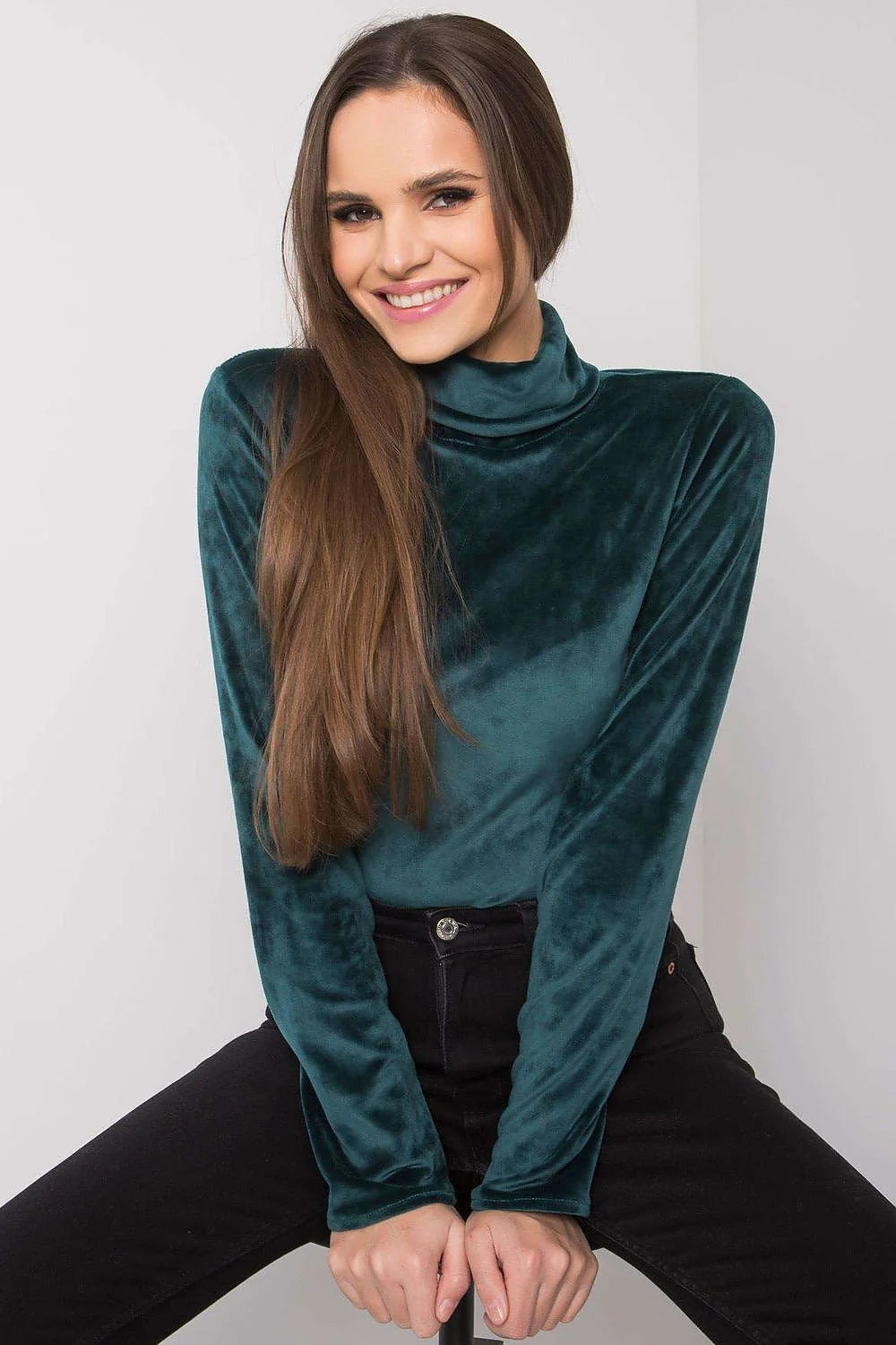Pull col roulé femme velours vert émeraude chic ajusté manches longues mode automne hiver