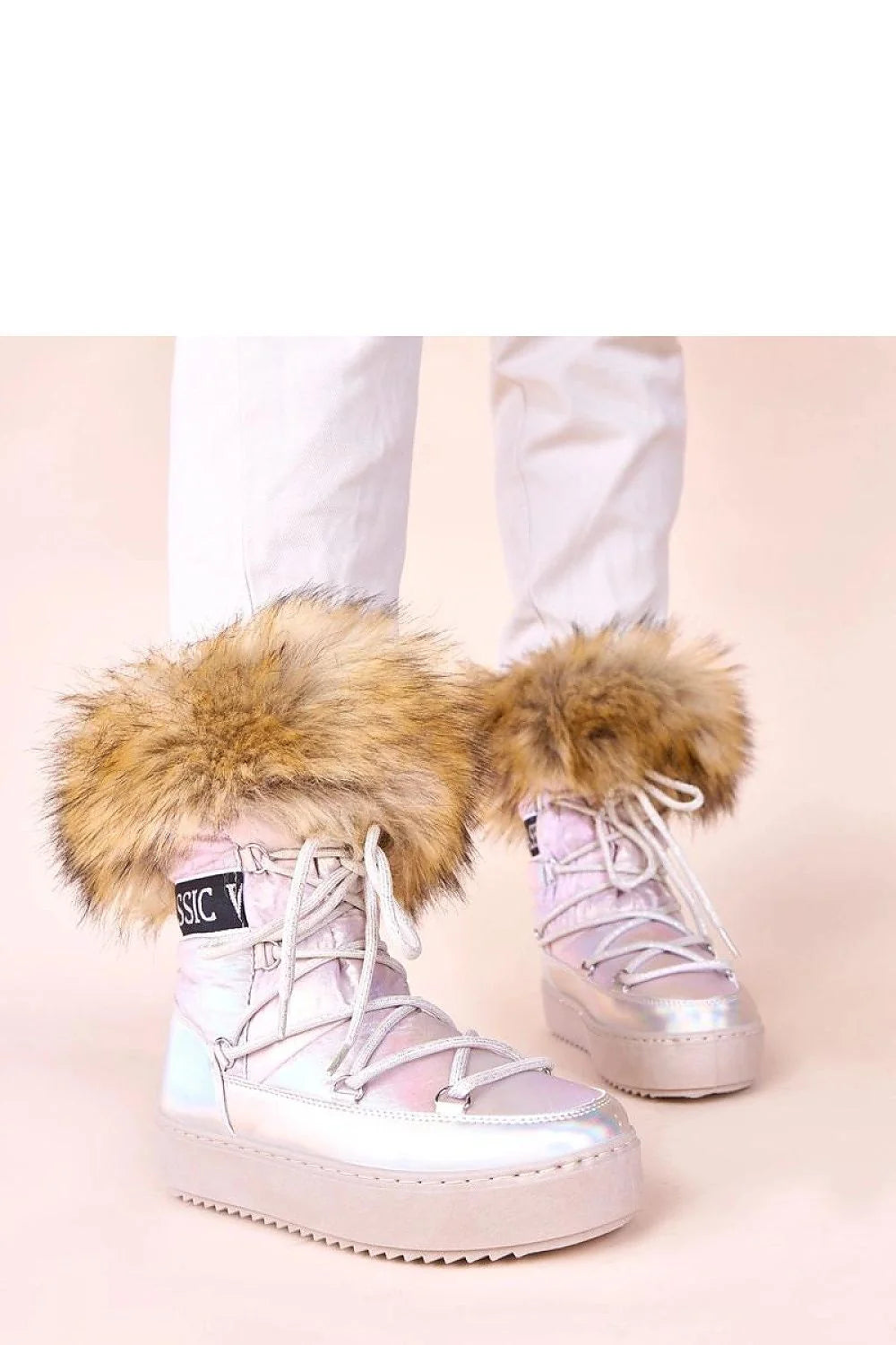 bottes neige Alison Gemre argentées nacrées similicuir fourrure camel plateforme semelle crantée antidérapante lacets croisés montantes doublure chaude confortables stylées
