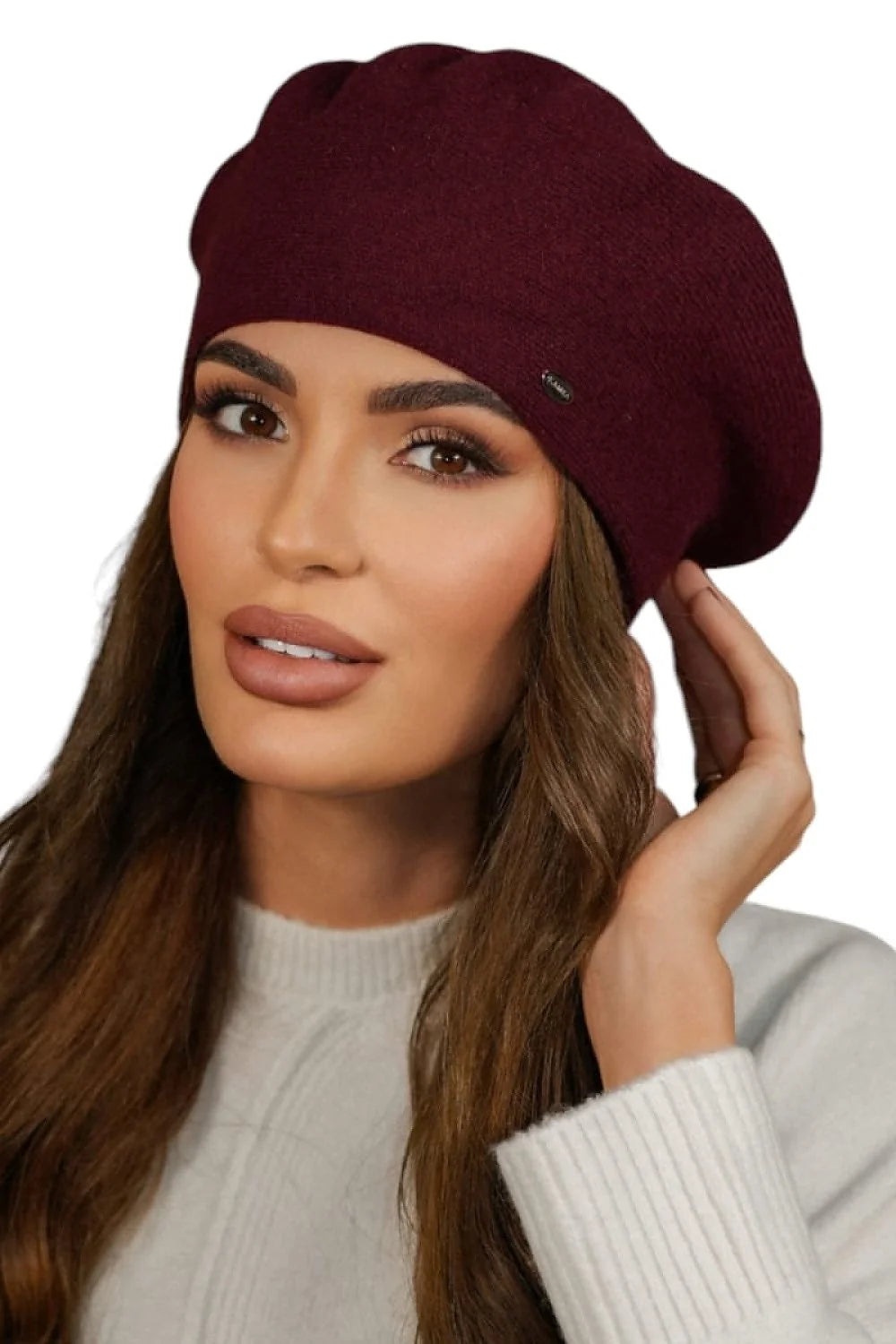 béret femme laine bordeaux maille chaud mélange polyamide élégant classique intemporel coupe ajustée bord tricoté médaillon métallique parisien confort douceur