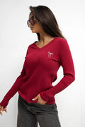 chemisier femme manches longues col V maille côtelée bordeaux profond coupe légèrement cintrée longueur casual broderie nœud blanc coton extensible
