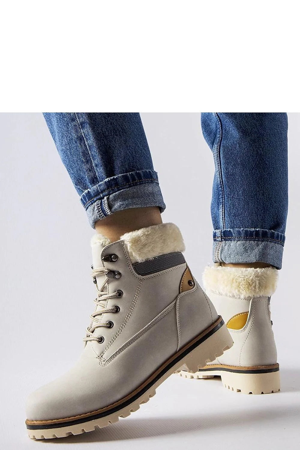 Bottes trappeur pour femmes en cuir synthétique beige clair avec doublure en fausse fourrure blanche, style hivernal élégant, confort maximal et durabilité