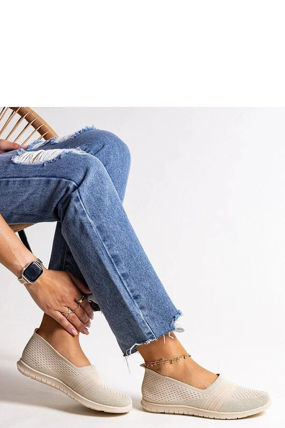 Chaussures slip-on femme design élégant beige clair tige textile maillé semelle caoutchouc antidérapante