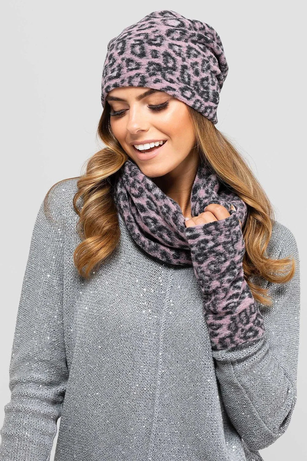 Ensemble mode femme automne-hiver motif léopard bonnet écharpe mitaines acrylique polyester laine long-traîne confort pratique