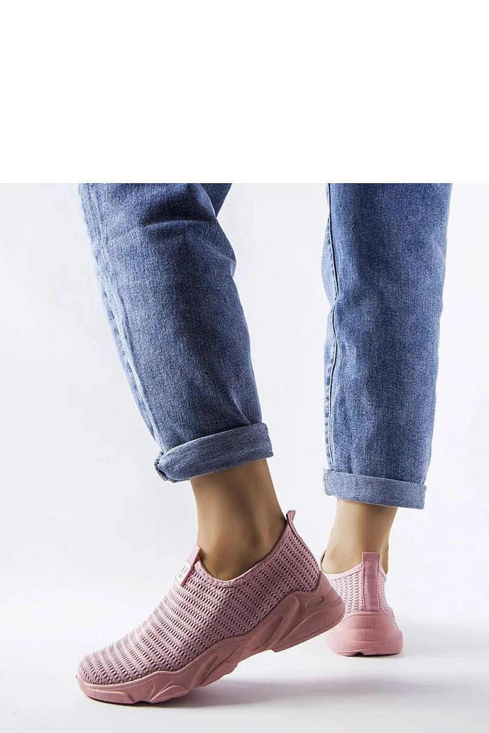 Chaussures de sport Solea pour femme, design moderne, couleur rose, confort maximal, style urbain, sans lacets, maille respirante, semelle caoutchouc, idéales été, mode décontractée, légèreté, durabilité, polyvalence, esthétisme