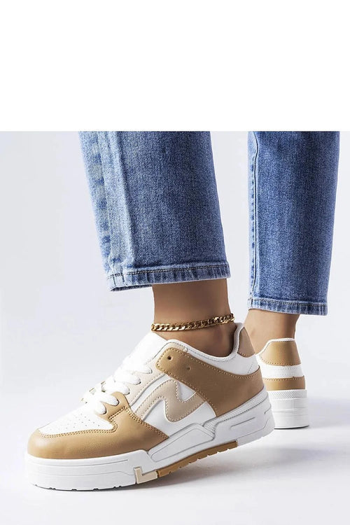 Baskets Solea design moderne épuré style sportif élégant cuir synthétique blanc beige clair semelle épaisse ventilation lacets dorés femmes