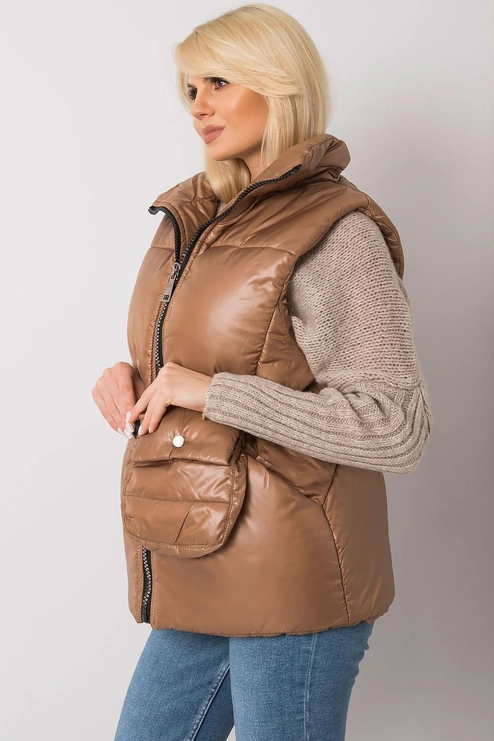 Gilet matelassé marron caramel polyester décontracté élégant fermeture éclair poches ceinture intégrée femme automne-hiver