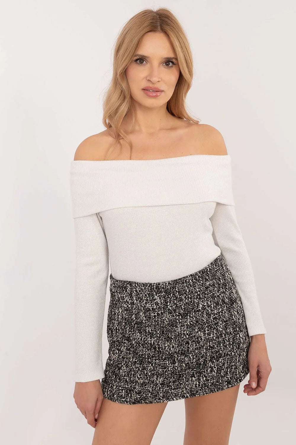 Haut et jupe féminine deux pièces épaules dénudées texture tweedée motifs marbrés hauteur de taille ajustable
