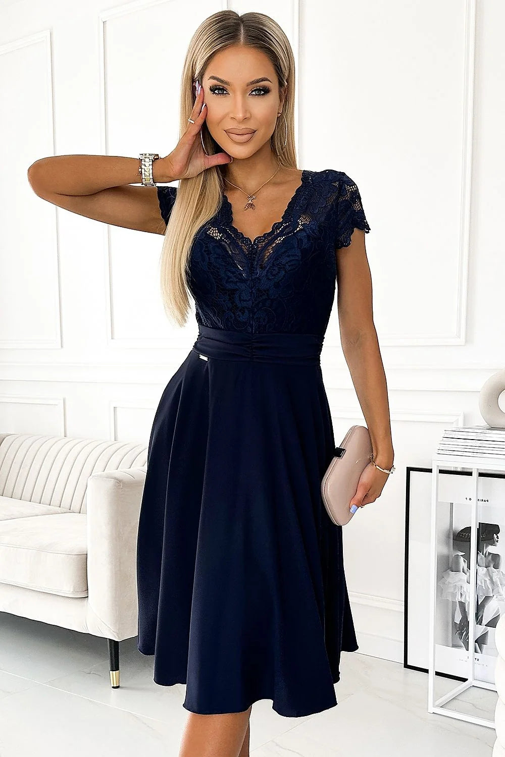 Robe de soirée élégante longue dentelle bleu marine manches courtes femme Numoco taille ajustable