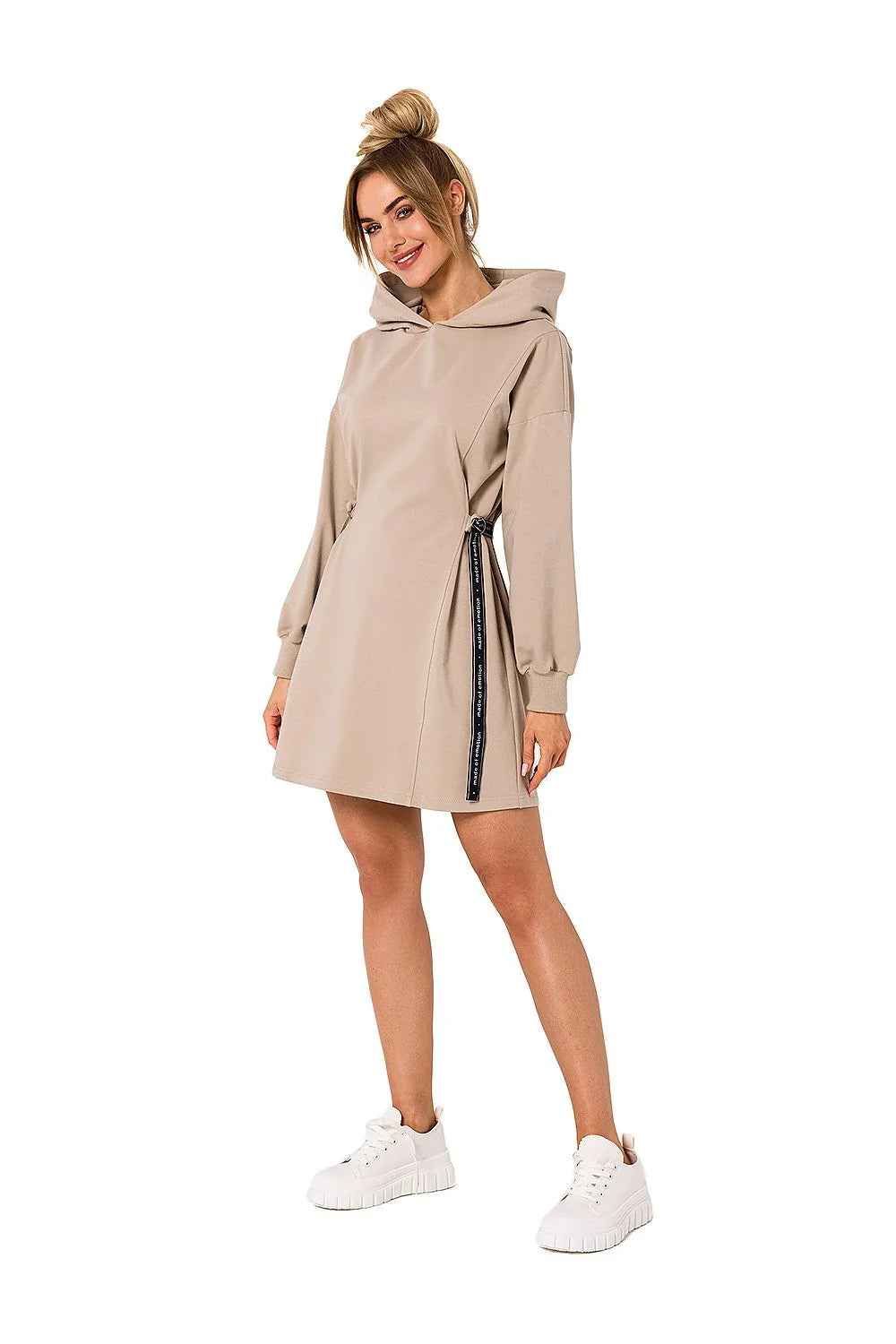 robe sweat capuche femme vert vif molleton doux coupe droite ample manches ballon poignets bords côtes cordon réglable taille